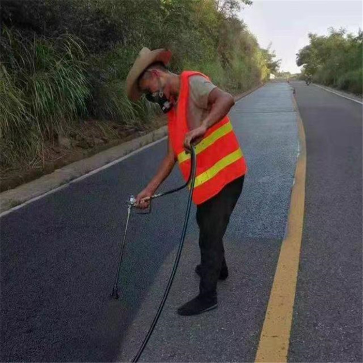 四川 彩色防滑路面的底涂是保障路面附着力